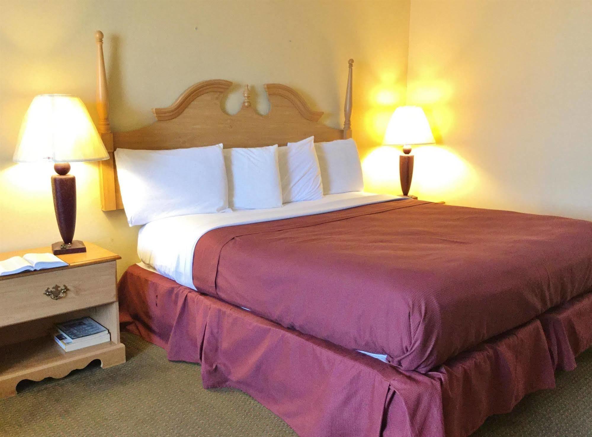 Americas Best Value Inn & Suites Конуей Екстериор снимка
